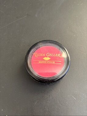 Laura Geller Blush in Rouge